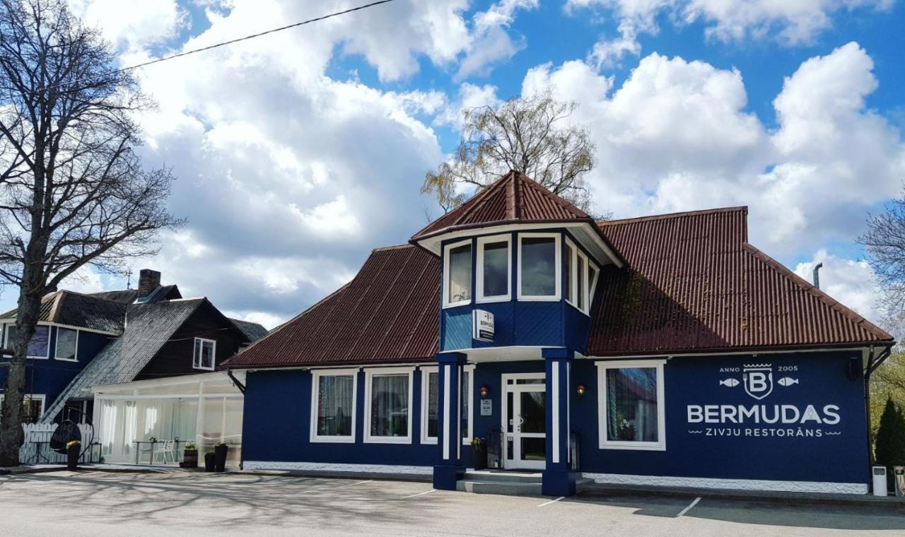 Лора Villa Lapmezciems Bagian luar foto